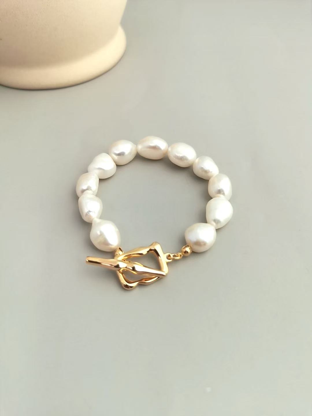 French Pearl Bracelet